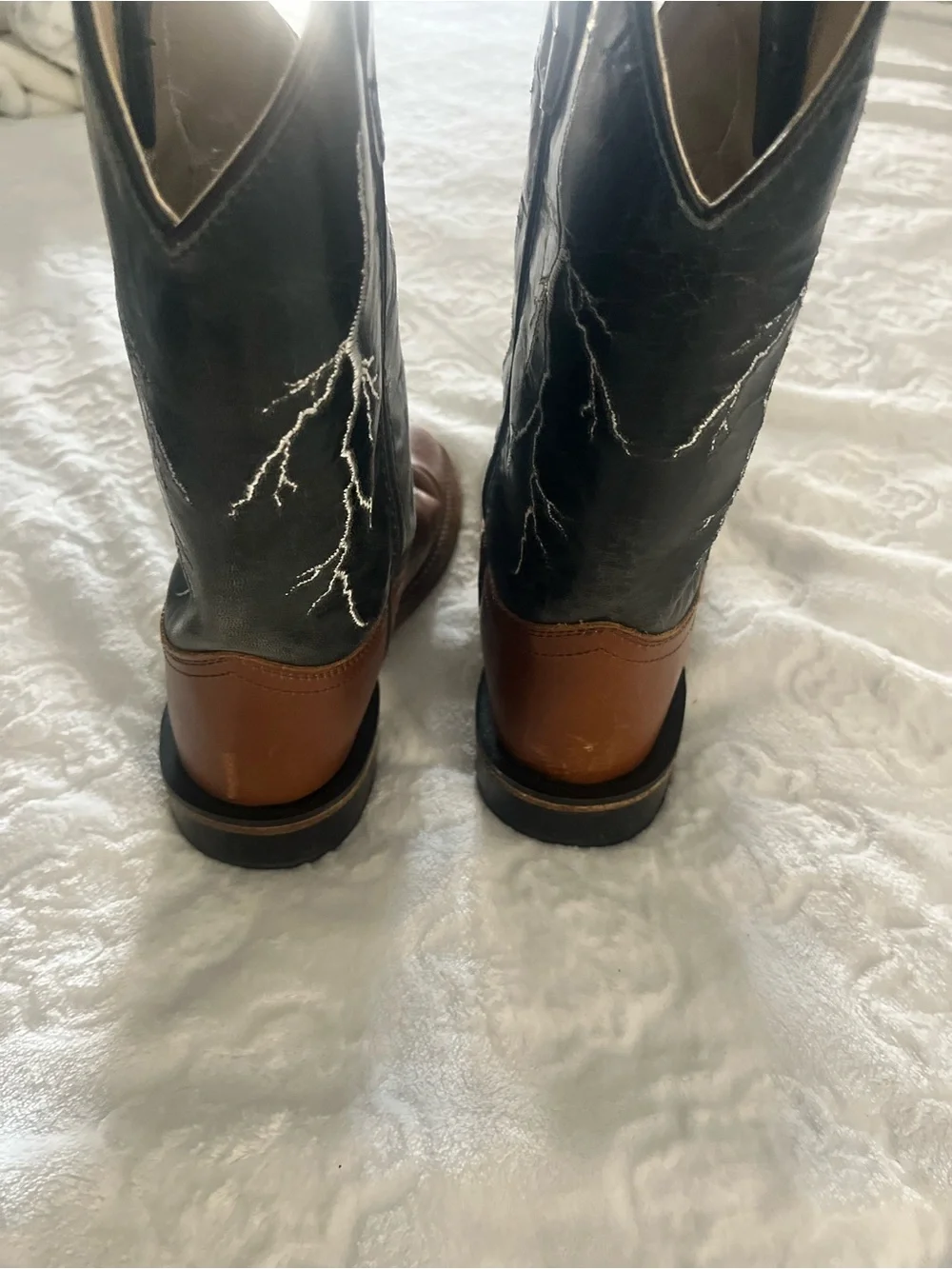 Cody James boys Two-Tone Brown and Black Western Boots with Lightning Stitching